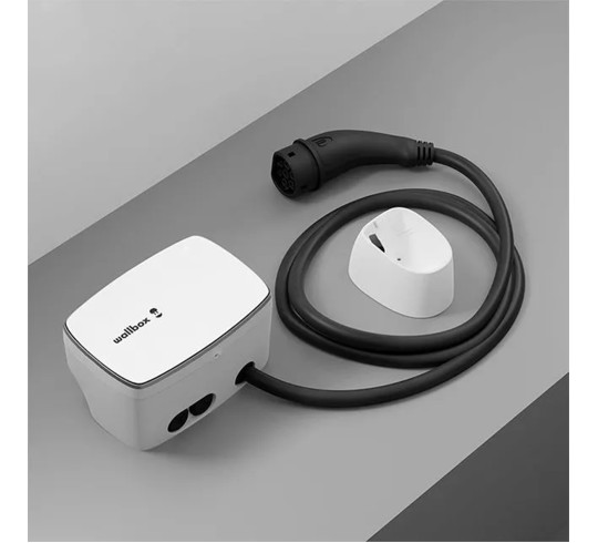 Зарядна станція Wallbox 22 кВт Commander2S